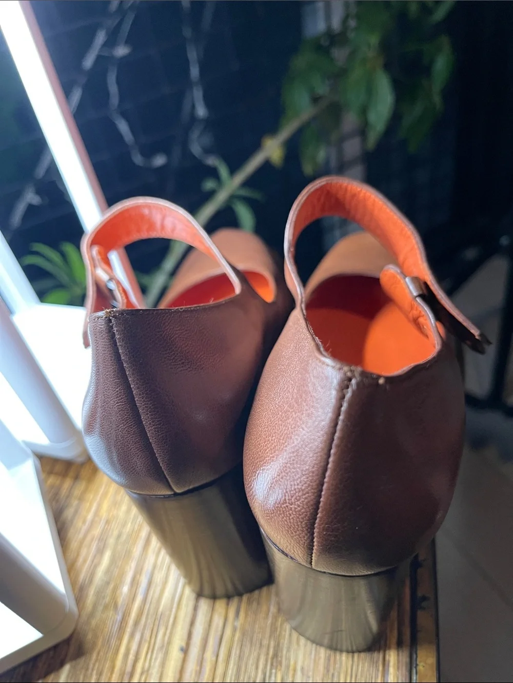 Charles Jourdan classic mary